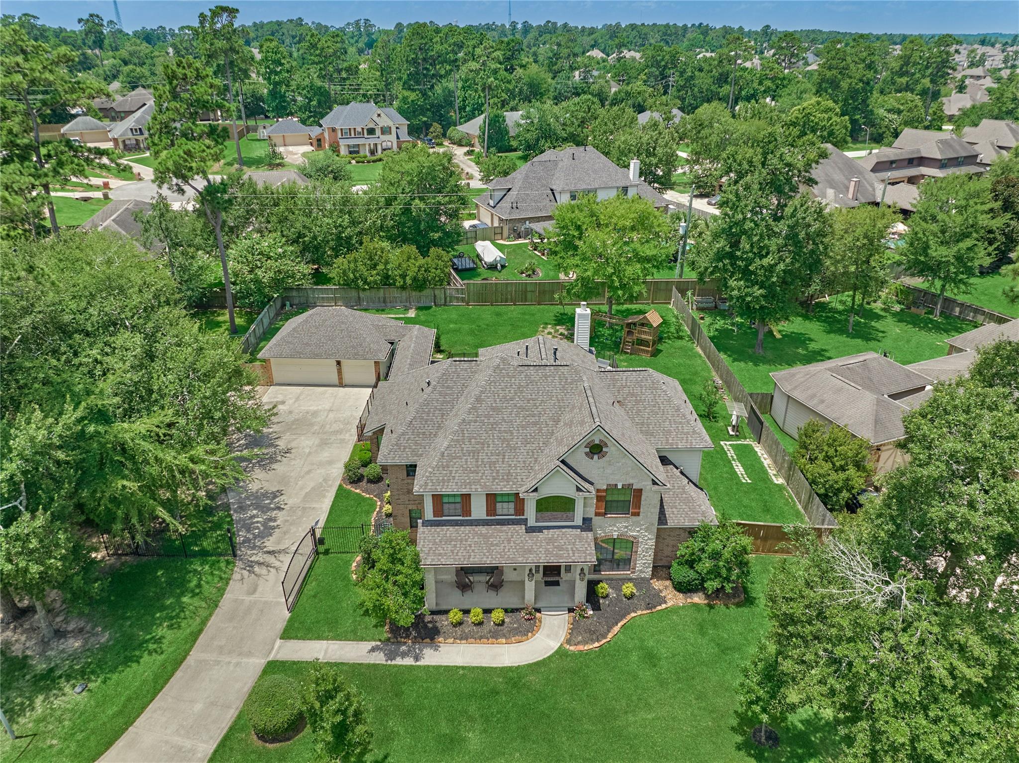 40519 Manor Drive