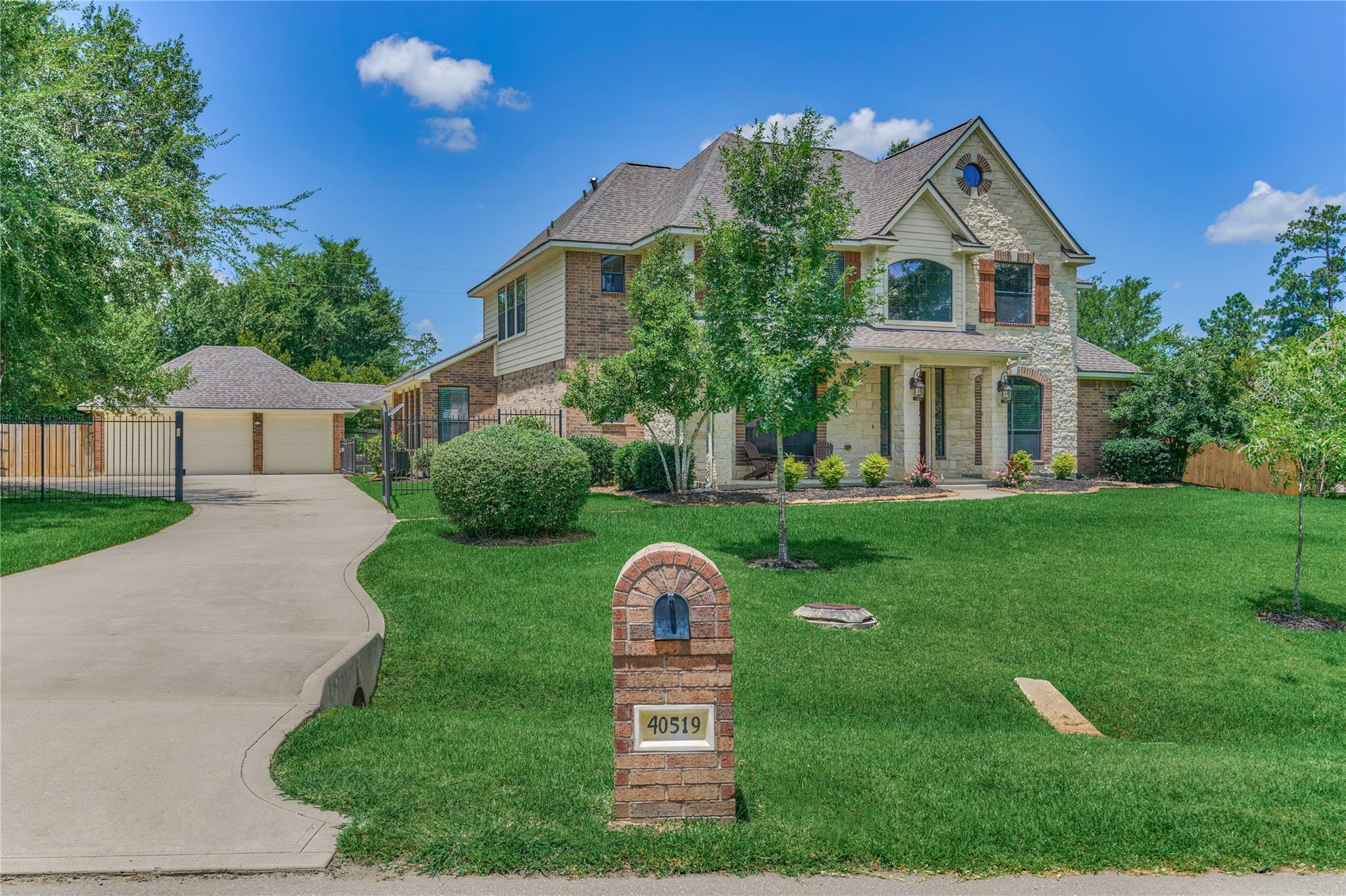 40519 Manor Drive