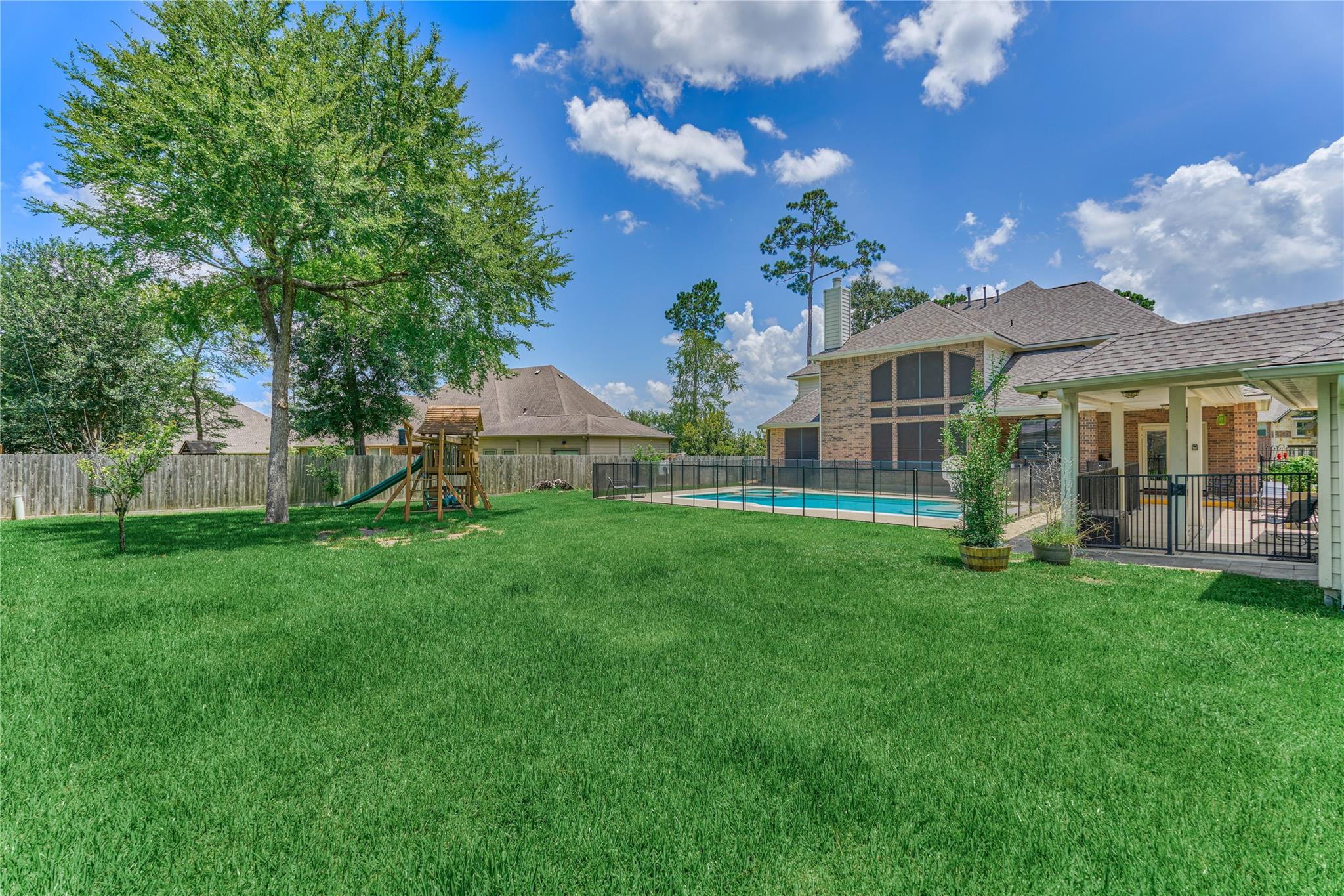 40519 Manor Drive