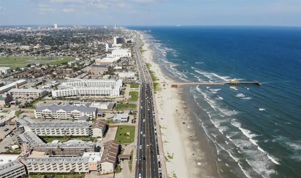 6300 Seawall Boulevard 3116