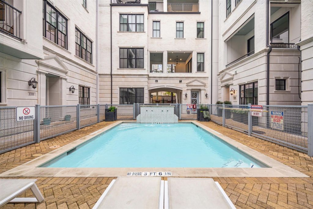 Photo of 1270 Wood Hollow Drive, Houston, TX 77057 (MLS # 49596278)