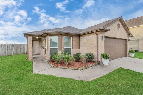 Photo of 2411 Zephyr Lane, Rosenberg, TX 77471 (MLS # 6569783)