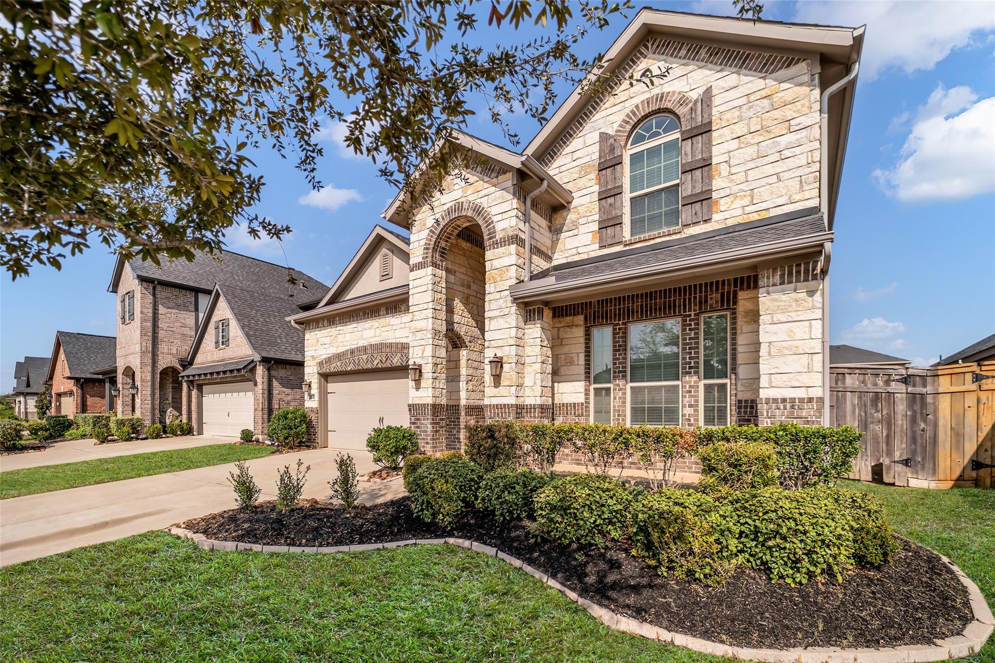 28618 Monarch Cliffs Drive