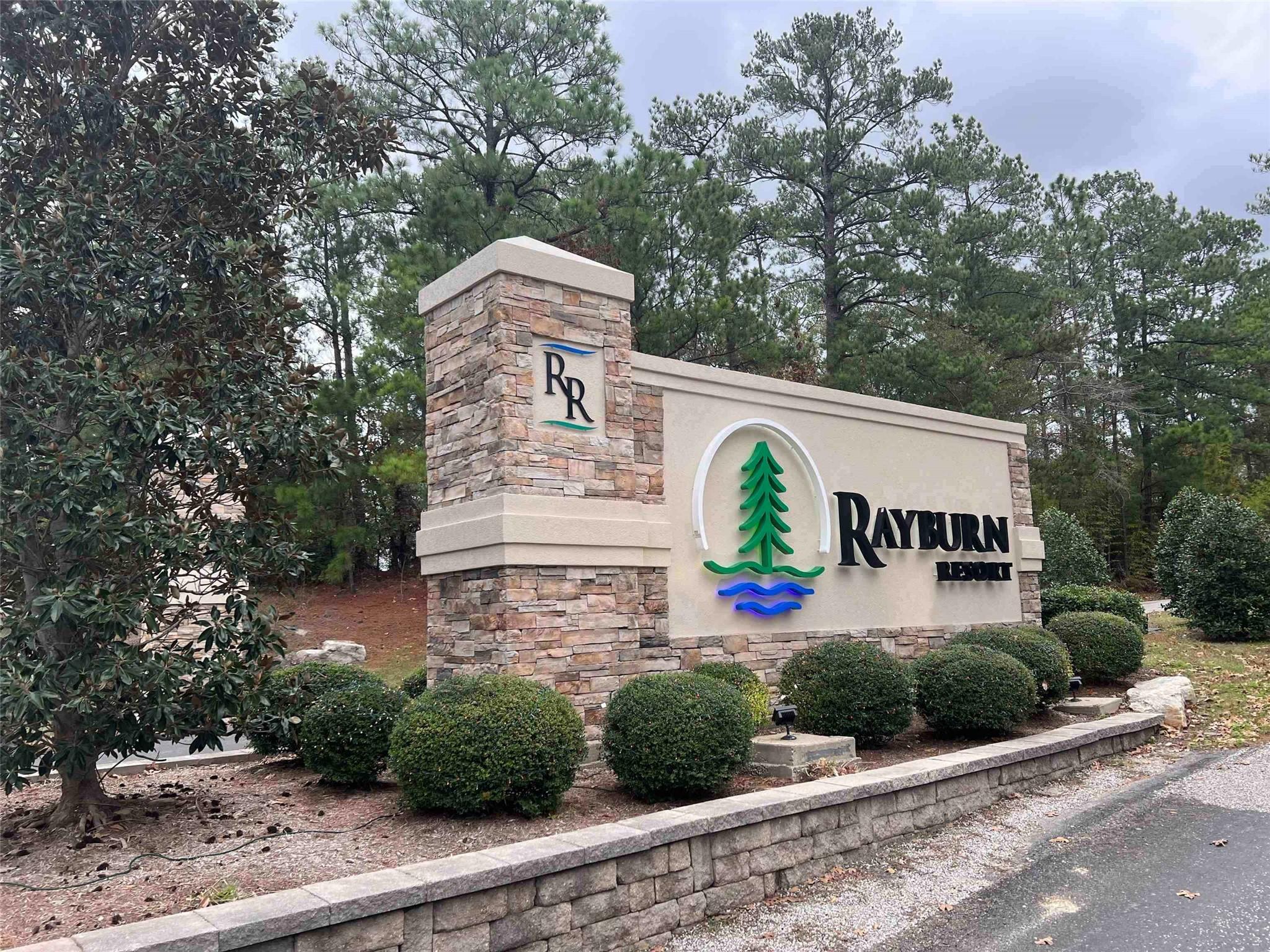 051 Inglewood Drive E