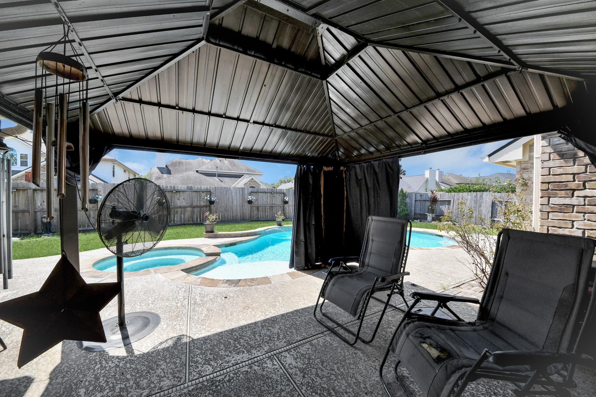 414 Willow Pointe Drive