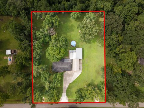 Photo of 175 County Road 2005, Liberty, TX 77575 (MLS # 10648856)