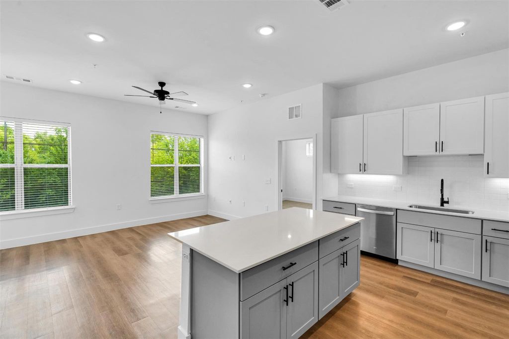 Photo of 1996 Boykin Way, Garland, TX 75040 (MLS # 25615921)