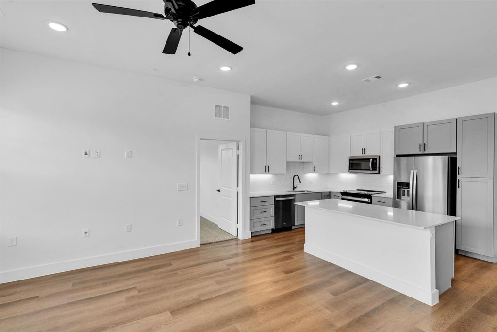 Photo of 1996 Boykin Way, Garland, TX 75040 (MLS # 25615921)