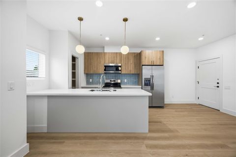 Photo of 5406 San Jose Street #B1, Houston, TX 77020 (MLS # 90533479)