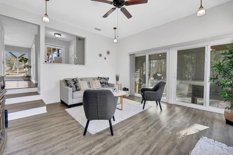 Homes For Sale - 10 Driftwood Lane<br/> Coldspring, TX 77331