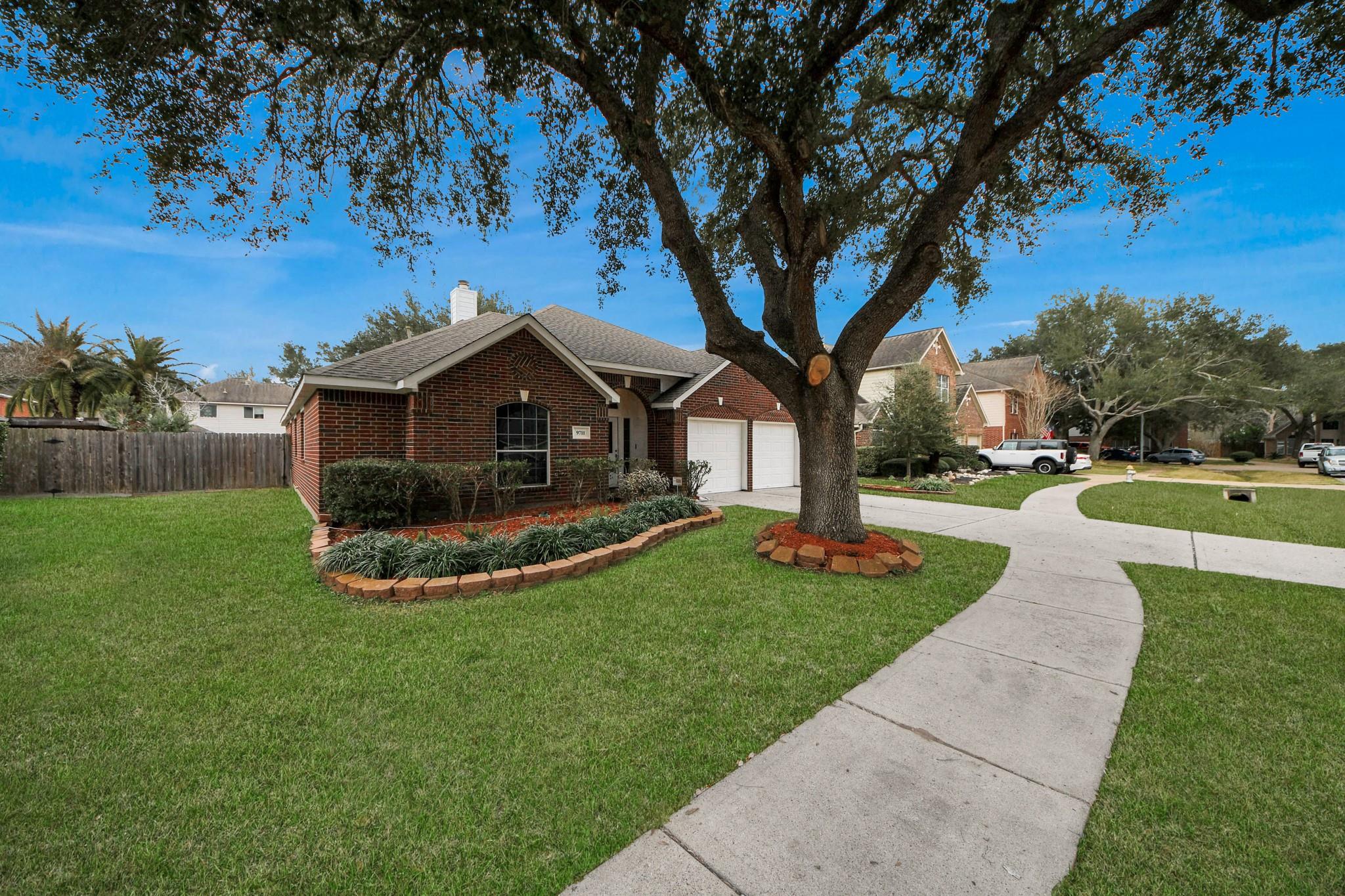 9711 Andrews Lane