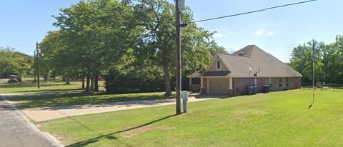 Photo of 52 Fairway Drive, Normangee, TX 77871 (MLS # 22212380) Photo of 52 Fairway Drive, Normangee, TX 77871 (MLS # 22212380)