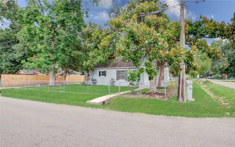 3202 Melbourne Street Houston TX 77026