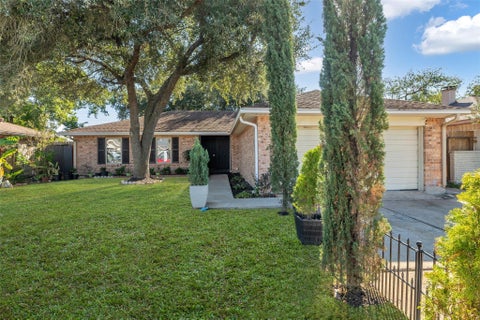 Homes For Sale - 3435 Acorn Springs Lane<br/> Spring, TX 77389