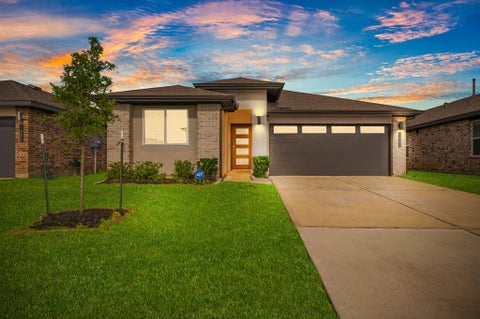 Photo of 7002 Fleetwood Crescent Way, Richmond, TX 77407 (MLS # 95923530)