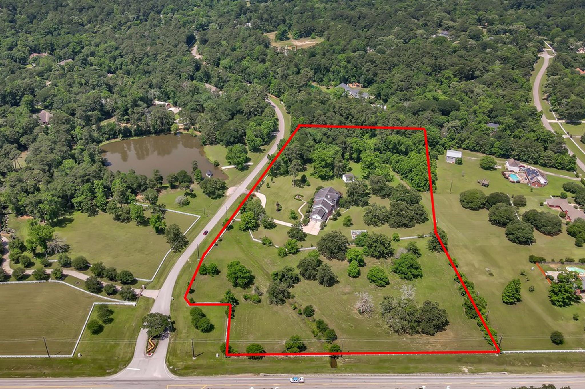 15203 Wildwood Circle