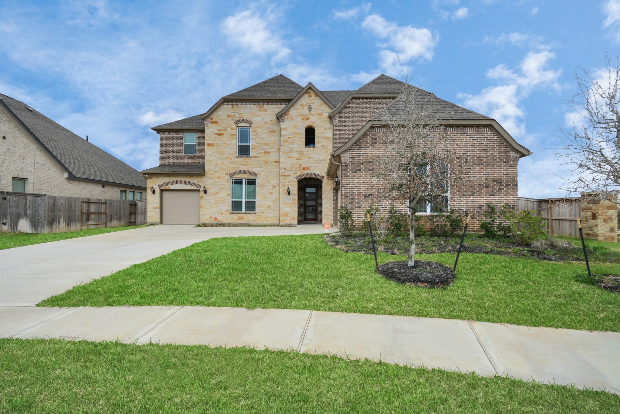 21302 Rose Loch Lane
