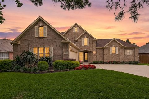 Homes For Sale - 9802 Willowbridge Park Boulevard<br/> Houston, TX 77064