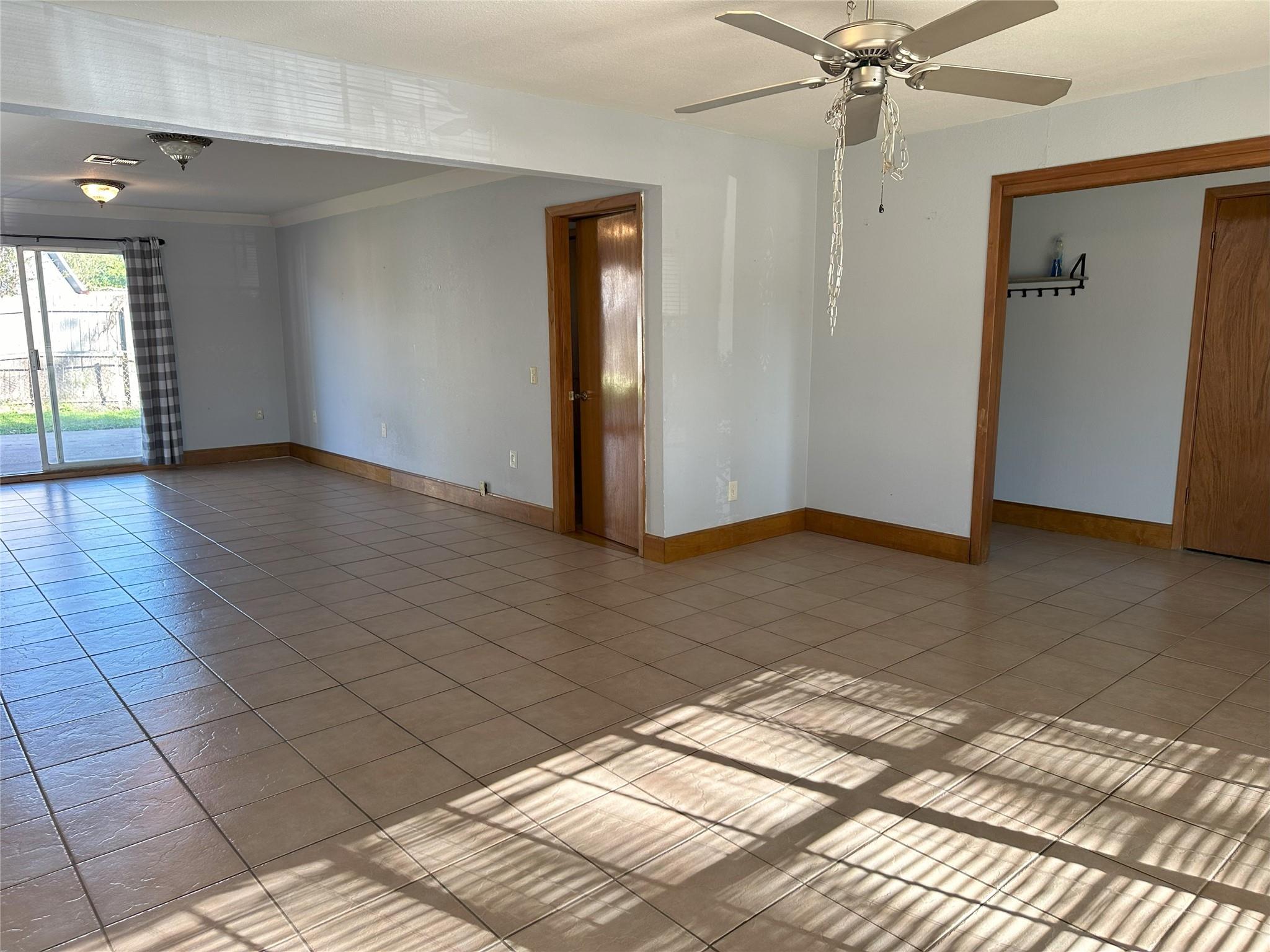 2503 Mulberry Lane