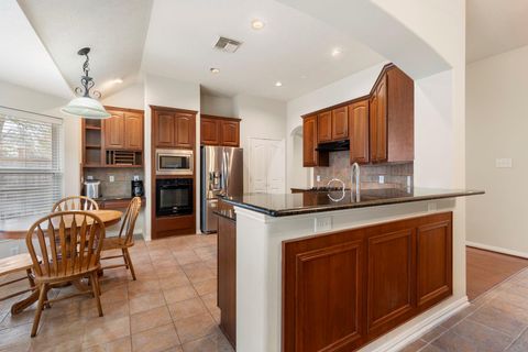 Tiny photo for 142 Golden Autumn Place, The Woodlands, TX 77384 (MLS # 17539546)