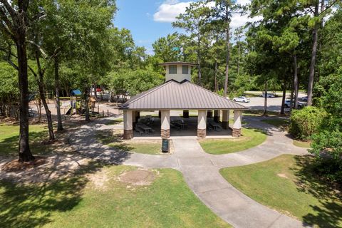 Tiny photo for 142 Golden Autumn Place, The Woodlands, TX 77384 (MLS # 17539546)