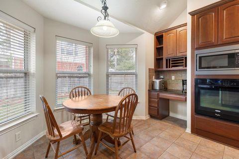 Tiny photo for 142 Golden Autumn Place, The Woodlands, TX 77384 (MLS # 17539546)