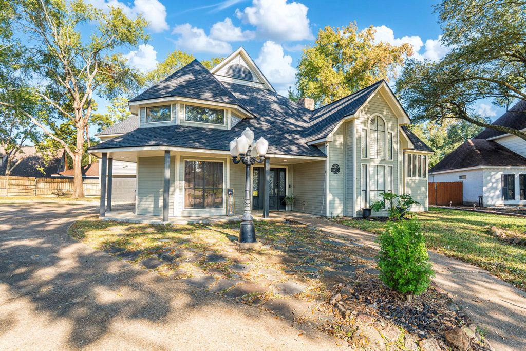 Photo of 20015 Bunker Bend Court, Humble, TX 77346 (MLS # 37374727)