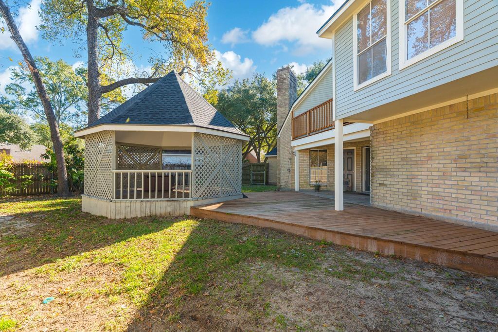 Photo of 20015 Bunker Bend Court, Humble, TX 77346 (MLS # 37374727)