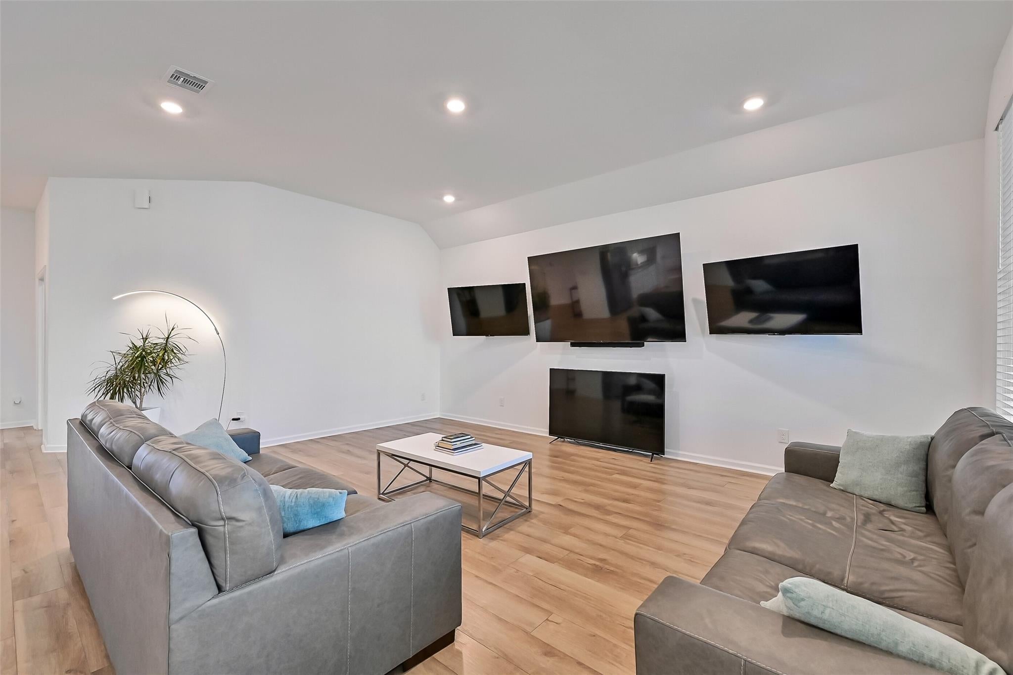4827 Stoney Terrace Trail