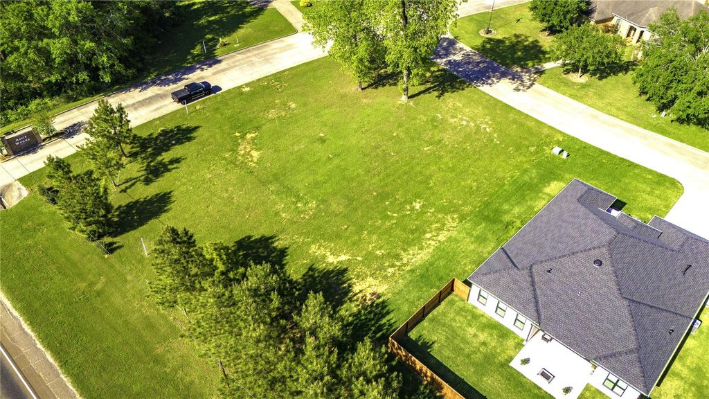 Photo of TBD Hawthorn Circle, Livingston, TX 77351 (MLS # 56056055)