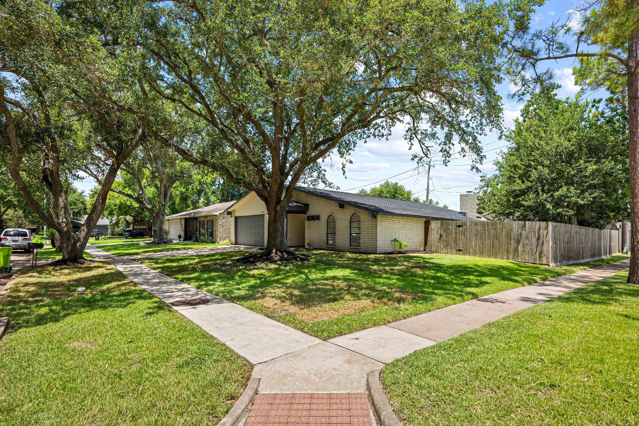 2002 Eastfield Circle