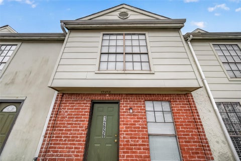Condo For Rent - 12656 Windsor Village Drive #2656<br/> Houston, TX 77071