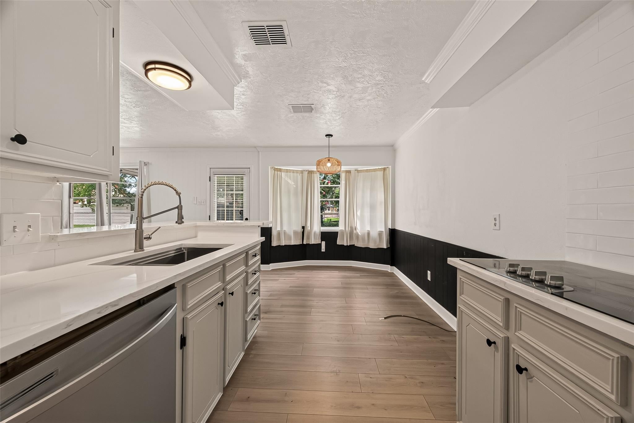 4122 Donerail Drive