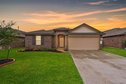 Photo of 714 Calm Court, Rosharon, TX 77583 (MLS # 29794285)