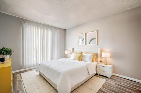 2818 S Bartell Drive 39 Houston TX 77054