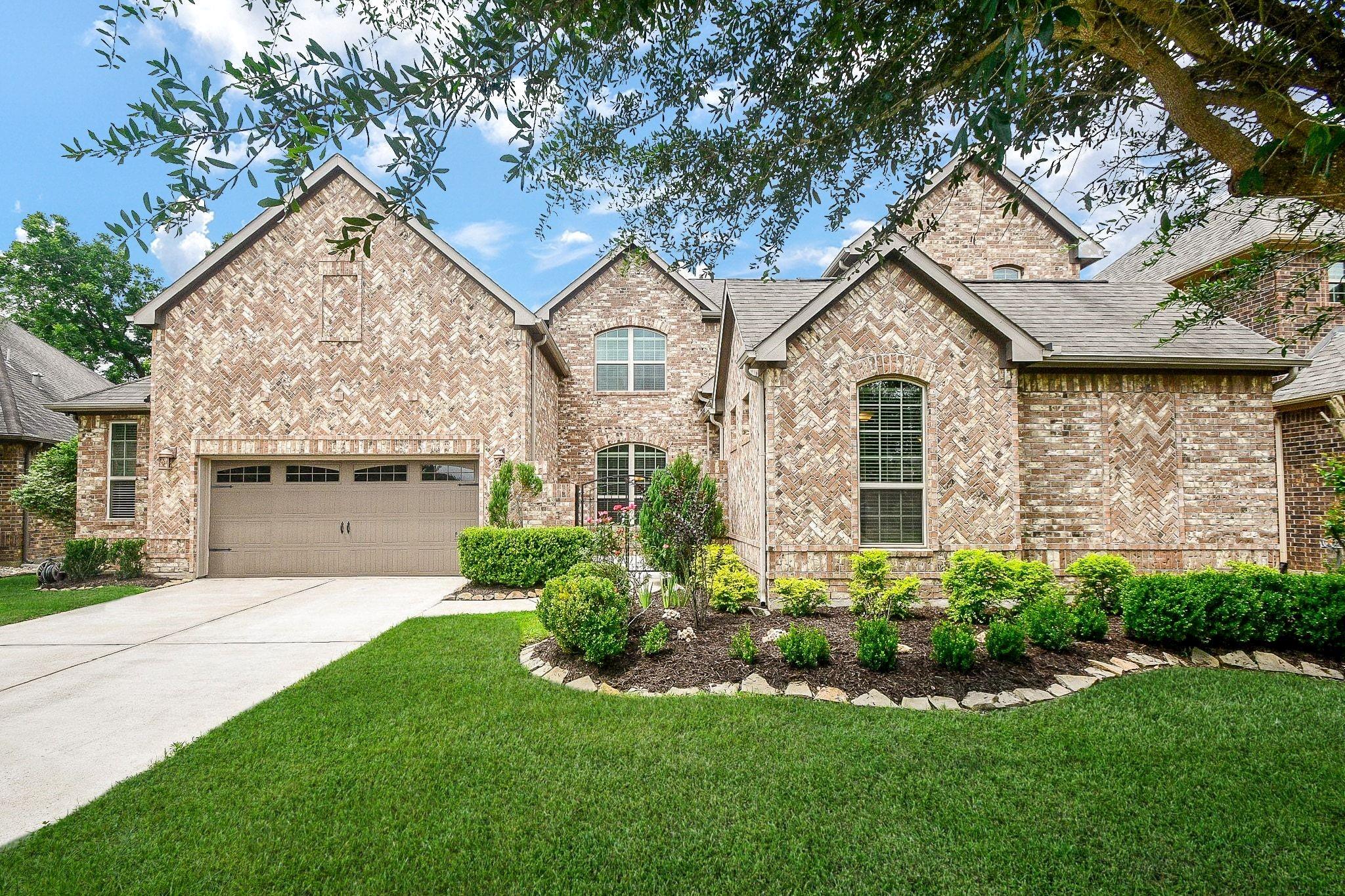 4807 Legend Creek Drive