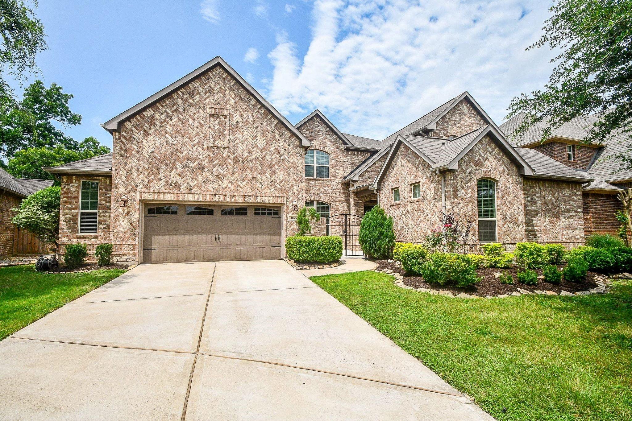 4807 Legend Creek Drive