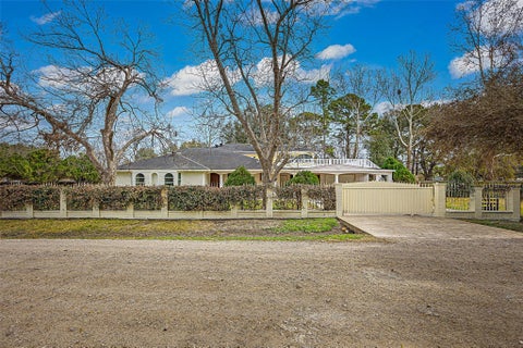 Photo of 12710 Mcclosky Street, Houston, TX 77037 (MLS # 76364292)