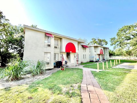 Photo of 2717 Hadley St #2, Houston, TX 77004 (MLS # 27510315) Photo of 2717 Hadley St #2, Houston, TX 77004 (MLS # 27510315)