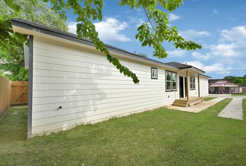 7939 Goode Street Houston TX 77012