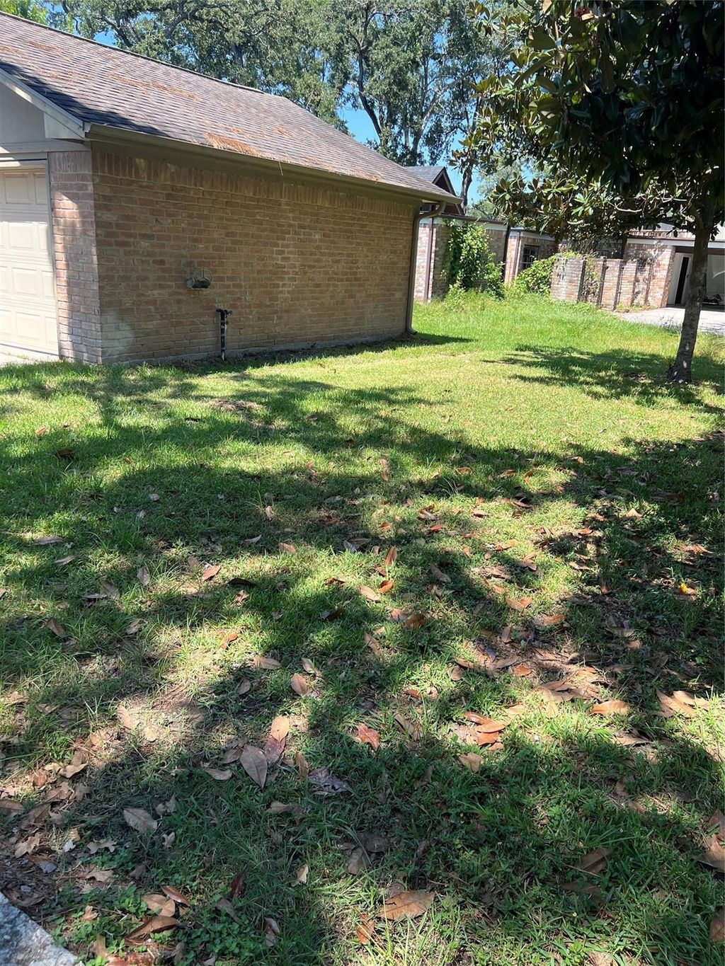 Photo of 1603 Chestnut Ridge Rd, Kingwood, TX 77339 (MLS # 92585893)