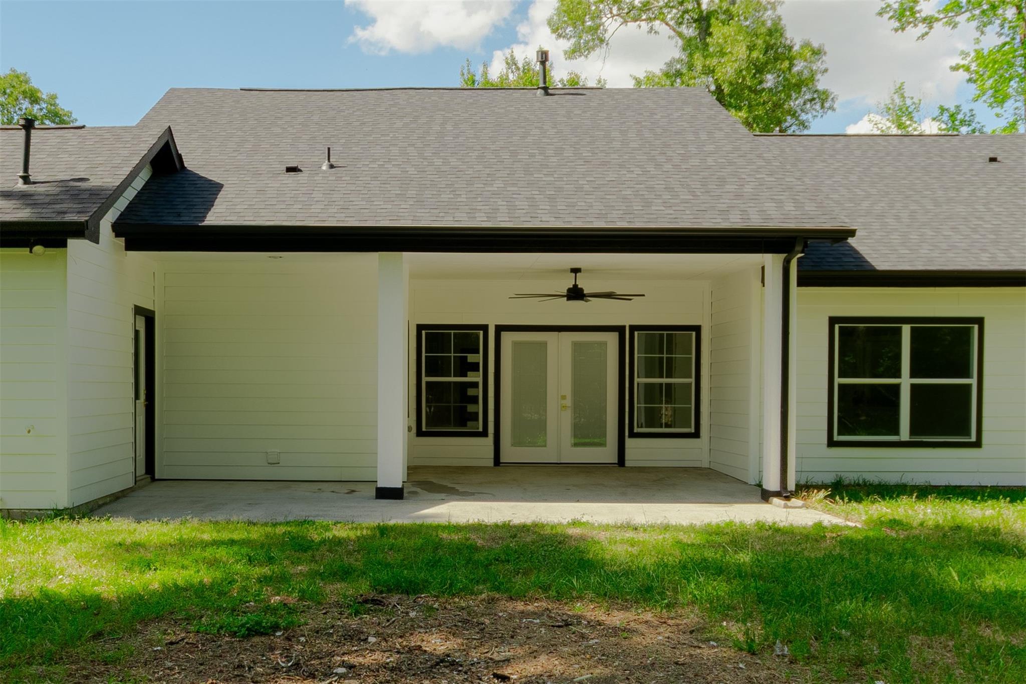 1608 Southern Oaks Drive