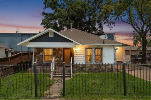 Photo of 6633 Avenue T, Houston, TX 77011 (MLS # 45763194)