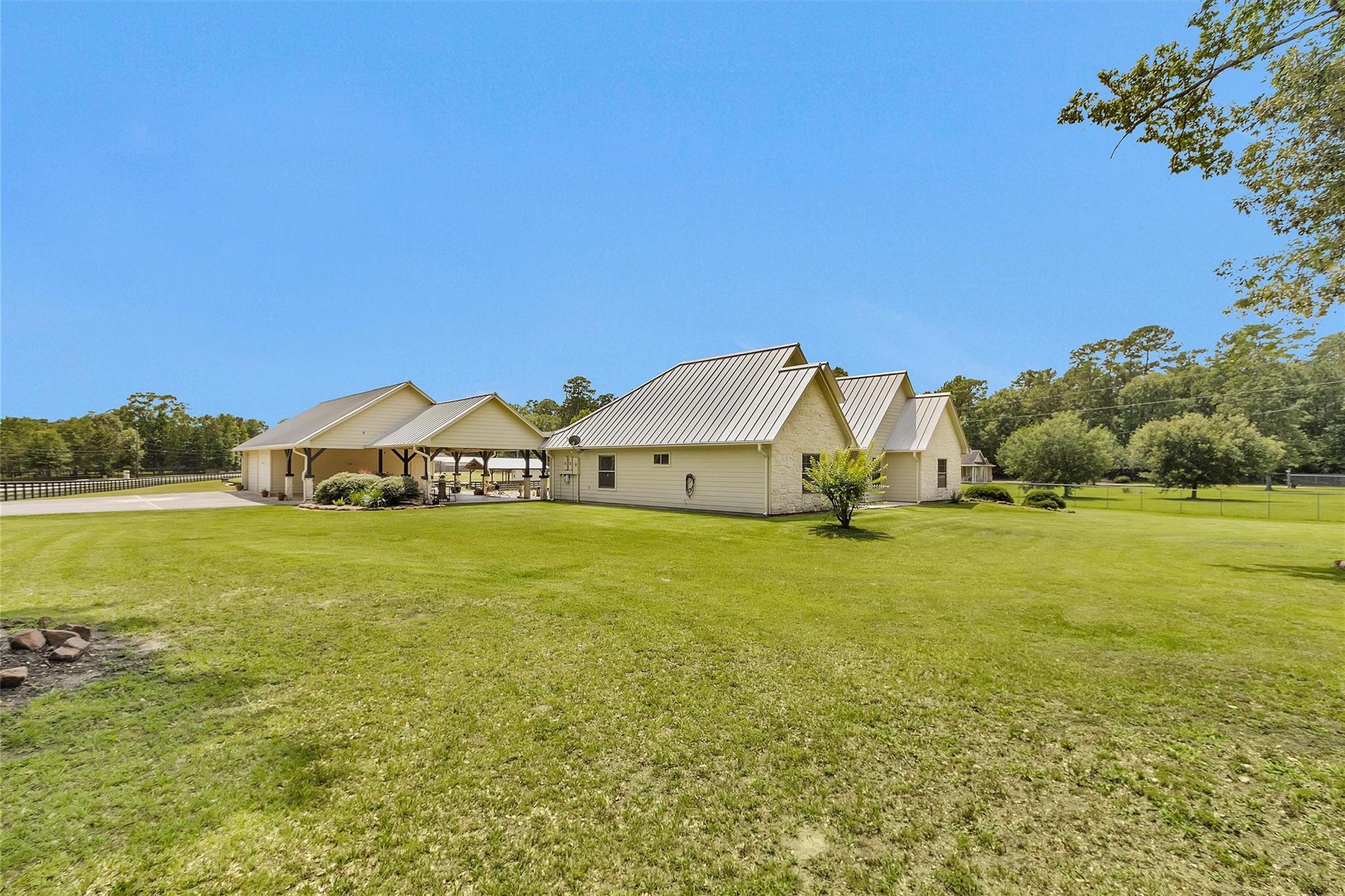 11426 Willis Waukegan Road
