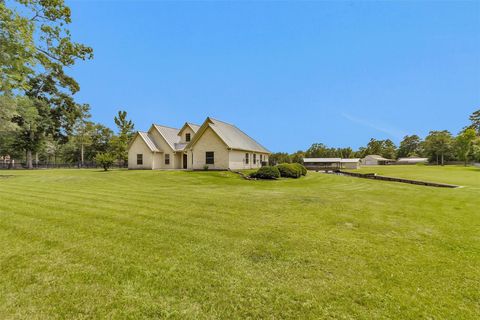 Homes For Sale - 11426 Willis Waukegan Road<br/> Conroe, TX 77303