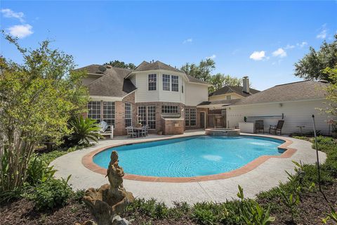 Photo of 4411 Cedar Ridge Trail, Houston, TX 77059 (MLS # 26427686)