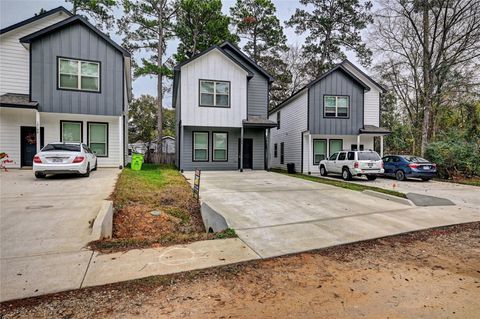 Photo of 10196 Barberry Street, Willis, TX 77318 (MLS # 82695941)