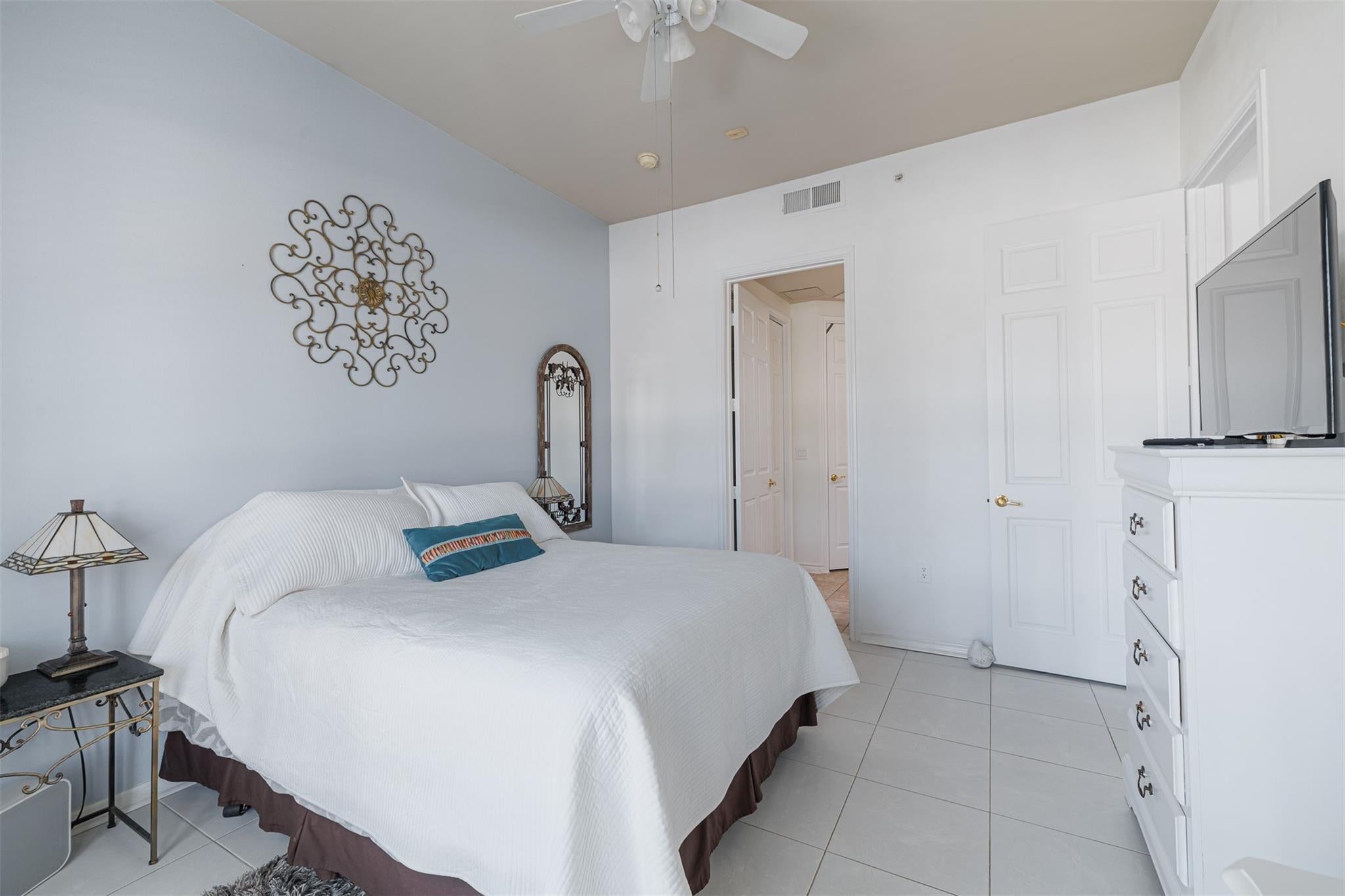 2400 Mccue Road 242