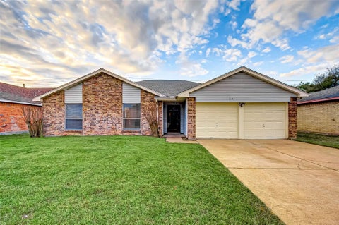 Photo of 718 Beechbend Drive, Missouri City, TX 77489 (MLS # 82727454)
