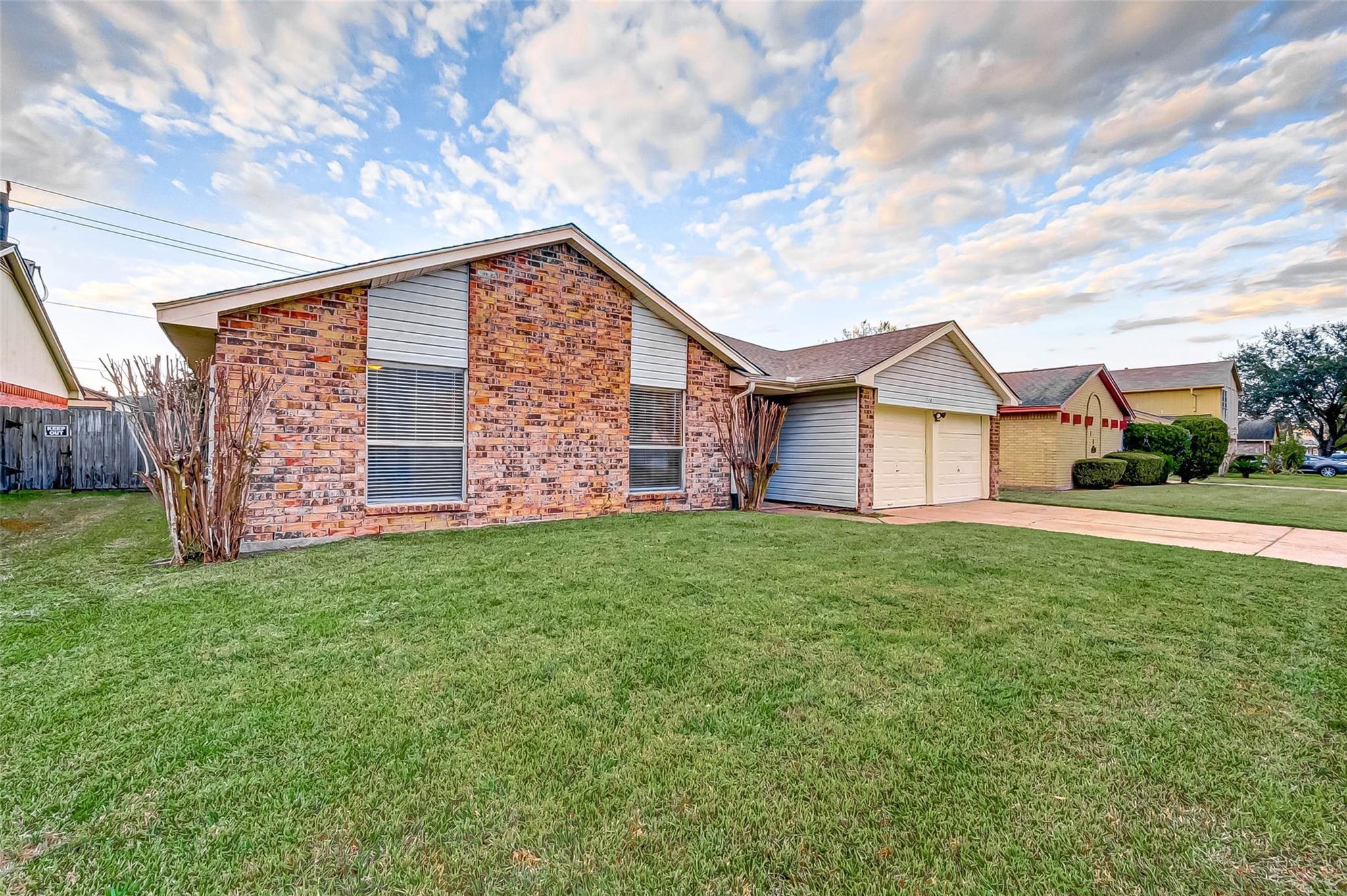 718 Beechbend Drive